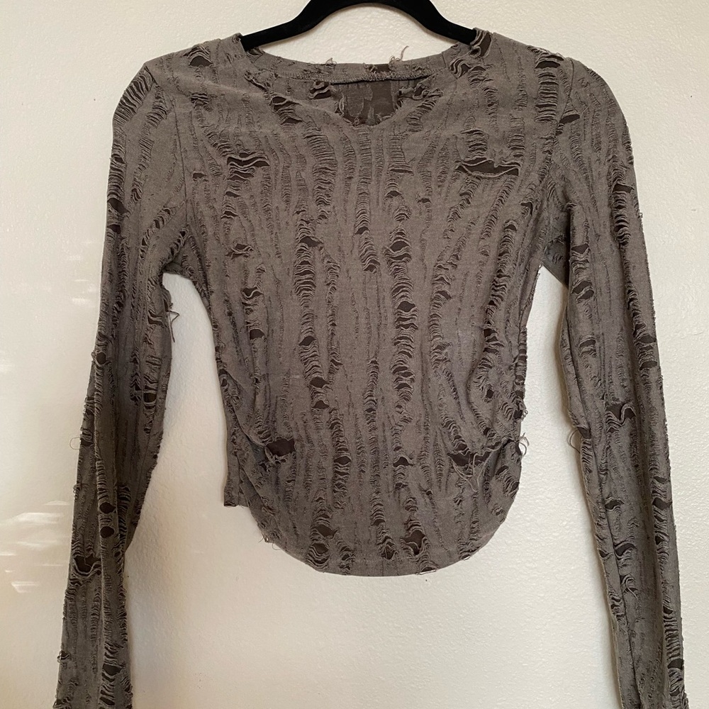 Distressed Long Sleeve Top in Gray